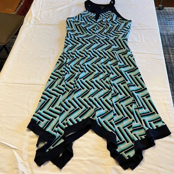 Ladies geometric print dress - Picture 2 of 2